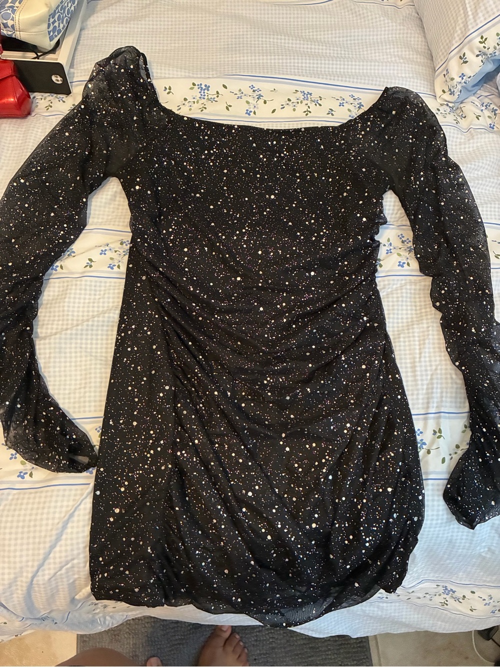 Women’s Black Sparkle Long-Sleeve Ruched Mini Dress